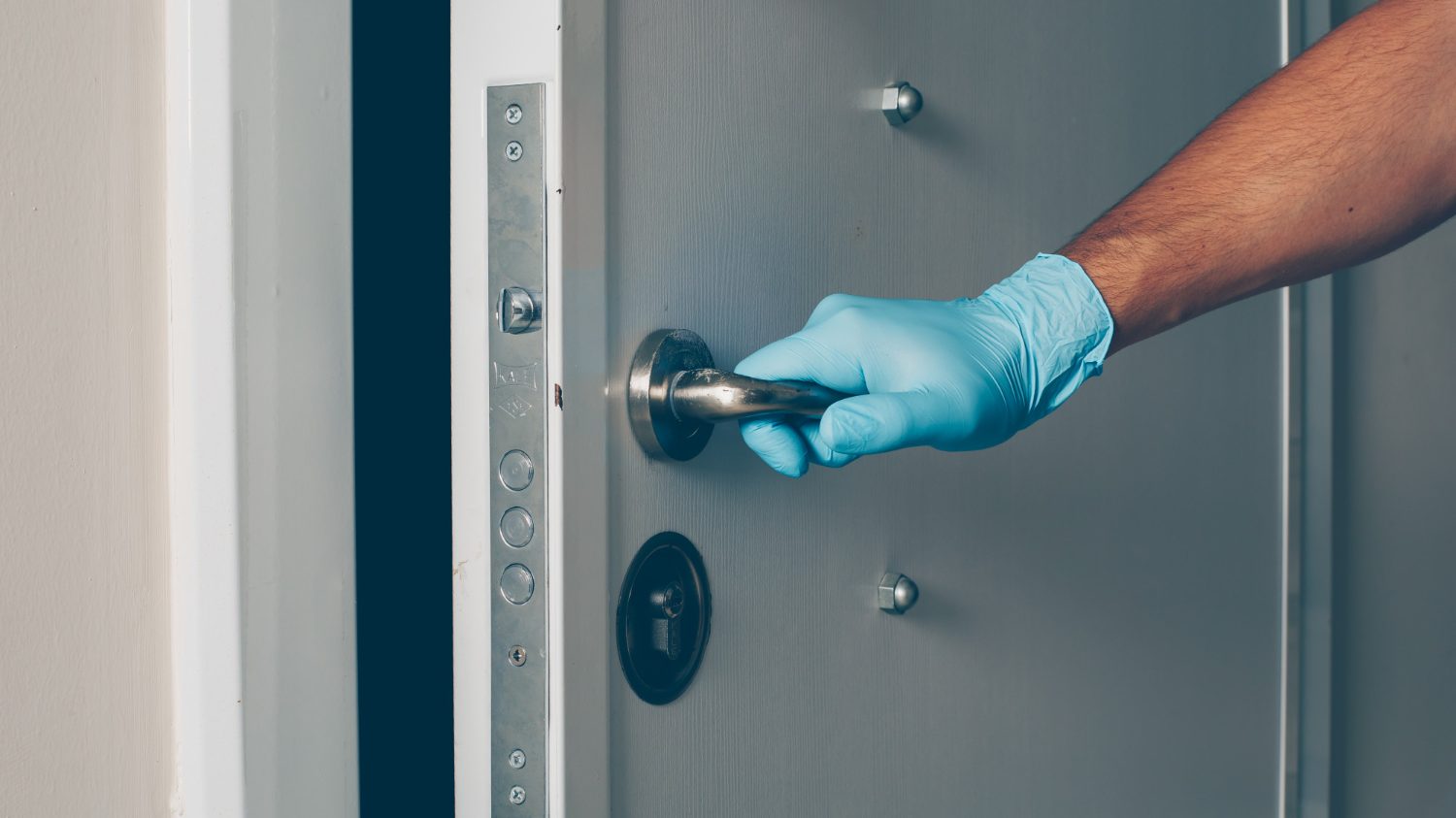Top Benefits of Using Swipe Card Door Locks for Homes & Businesses | 2 | Locksmiths Sydney edited | Top Benefits of Using Swipe Card Door Locks for Homes & Businesses |
