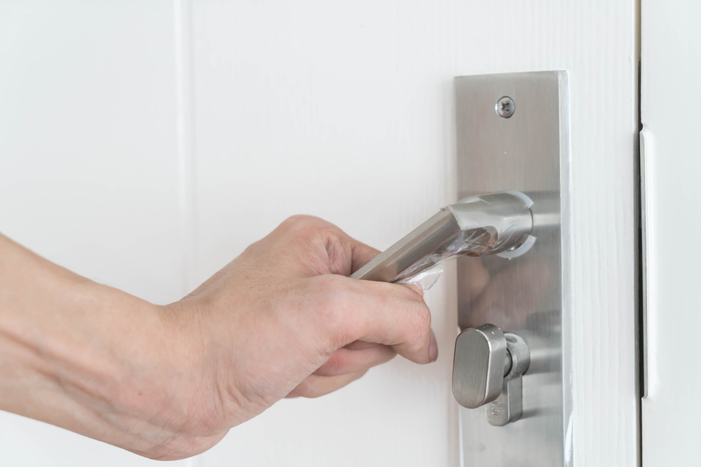 What to Expect During a Locksmith Service Call | 1 | Professional Locksmith Services
